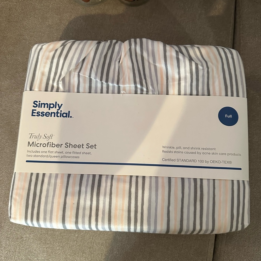 Queen size sheet set